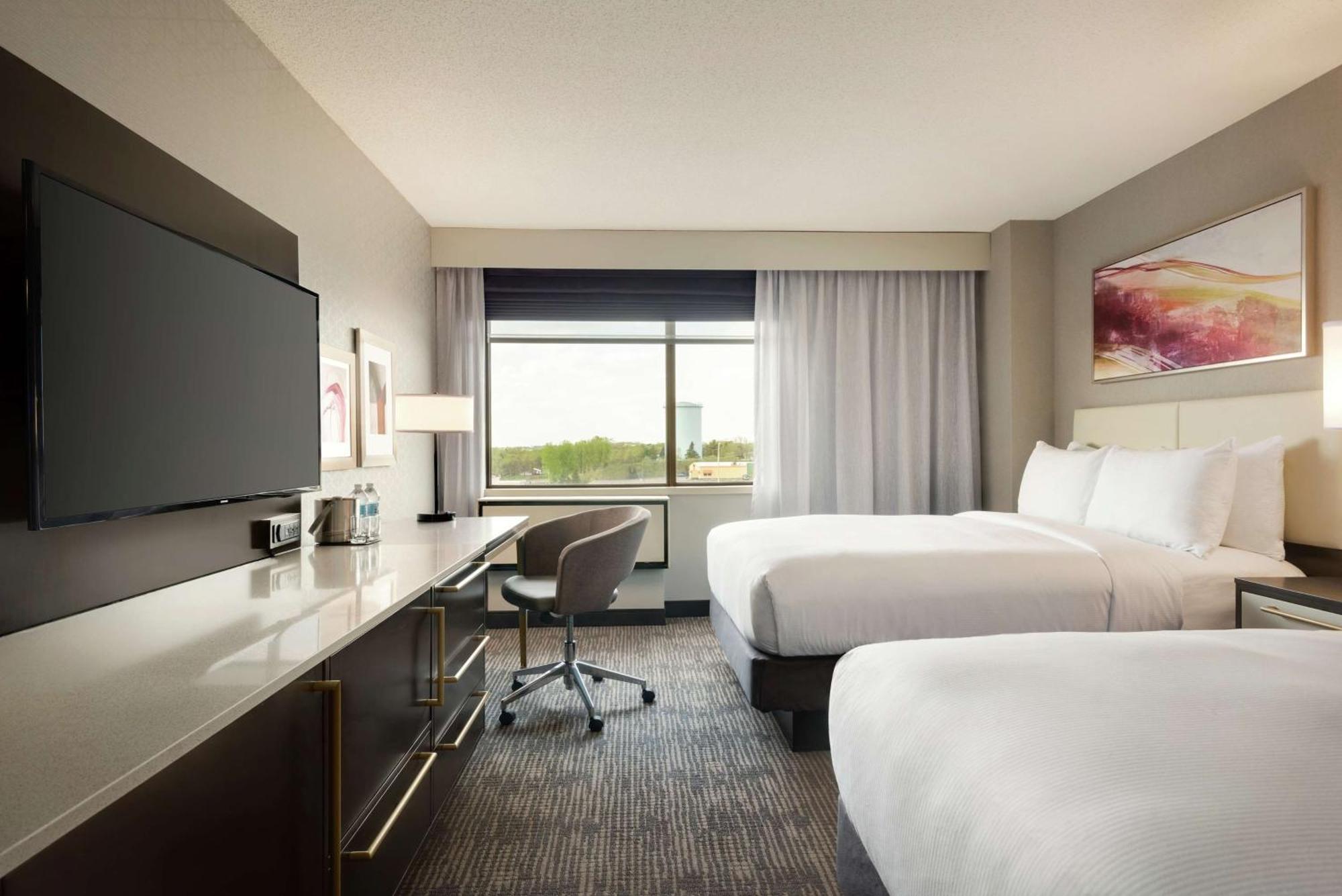 ดับเบิลทรี บาย ฮิลตัน เซนต์พอล อีสต์ Hotel ภายนอก รูปภาพ