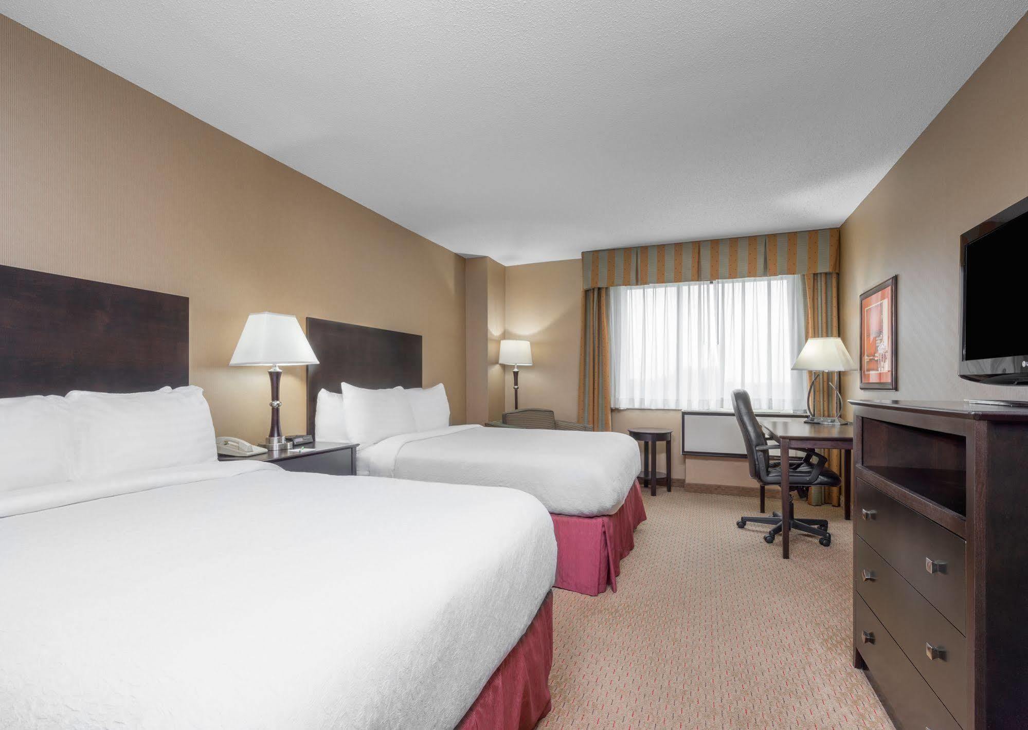ดับเบิลทรี บาย ฮิลตัน เซนต์พอล อีสต์ Hotel ภายนอก รูปภาพ